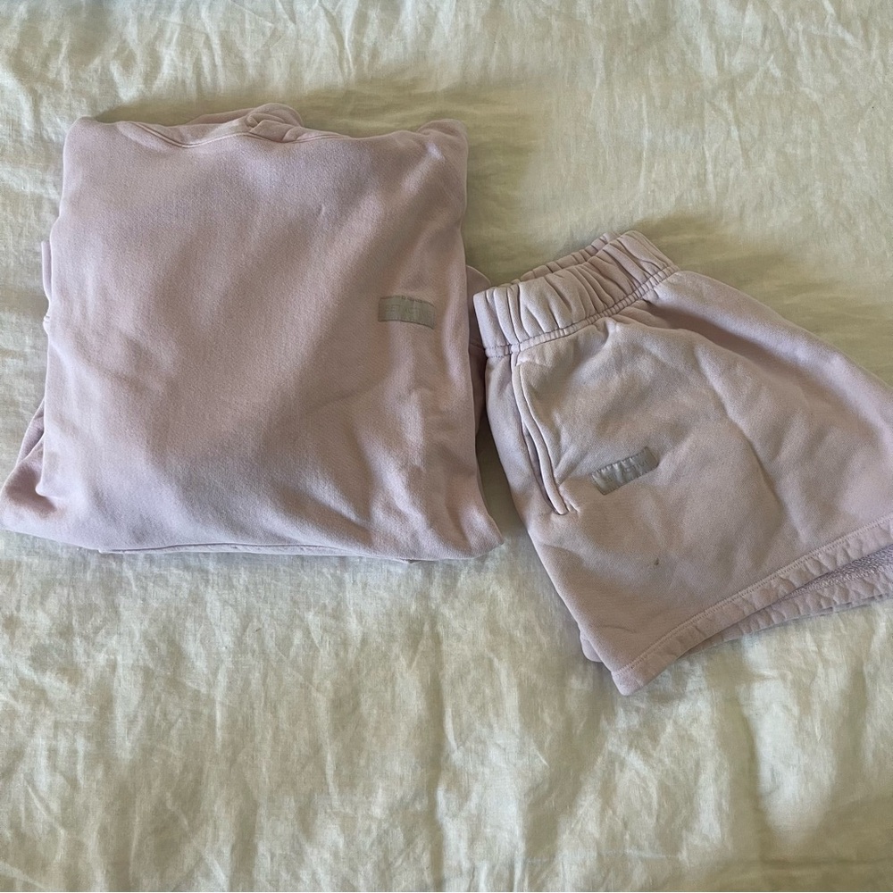 Set Active Lilac Hoodie and Sweatshorts Set